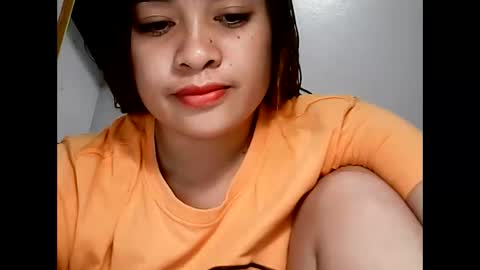 Snapshot of hottie_asianbabe chatting on 01-07-25, 06:48 Leen online show from 01-07-25, 06:48
