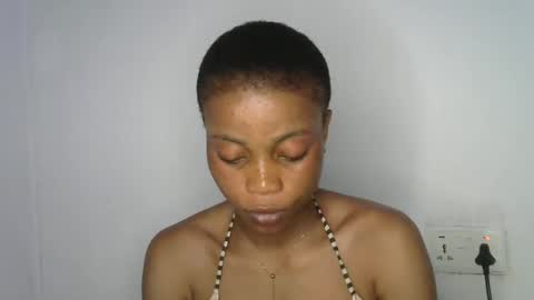 hottie baddie14 online show from 04-19-26, 12:00