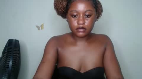 Ella online show from 10-31-25, 12:11