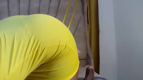 hottie_mammy online show from 04-30-26, 09:19
