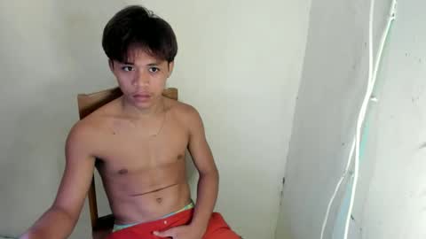 hottie_migs online show from 04-15-26, 08:42