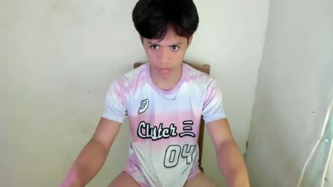 hottie_migs online show from 06-10-26, 12:11
