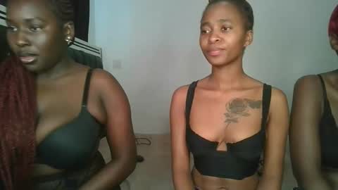 hottie_mistie online show from 04-27-26, 08:34