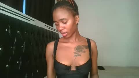 hottie_mistie online show from 05-17-26, 02:46