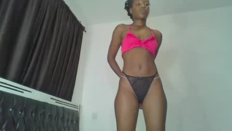 hottie_mistie online show from 07-09-26, 07:18
