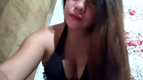 Snapshot of hottie_mommax chatting on 07-10-26, 03:36 Angel online show from 07-10-26, 03:36