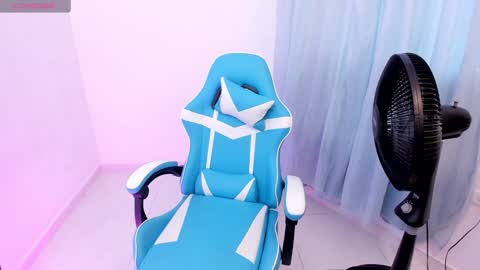 Veronica independent model online show from 01-21-25, 03:21