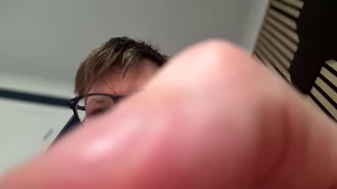 Roberts stones online show from 04-23-26, 08:24