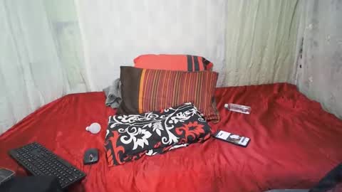 Snapshot of hottiedanicatrans69 chatting on 12-17-25, 03:40 hottiedanicatrans69 online show from 12-17-25, 03:40