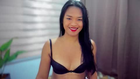 Maxine online show from 09-18-25, 12:40