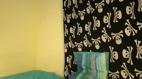 independent Model online show from 02-02-25, 01:34