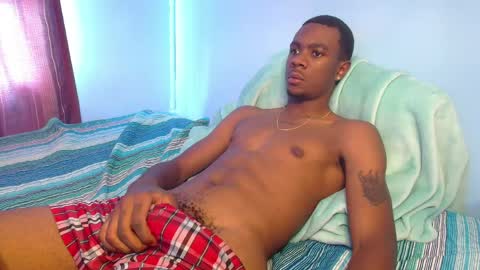 Snapshot of hottiekingny chatting on 04-01-26, 09:23 independent Model online show from 04-01-26, 09:23