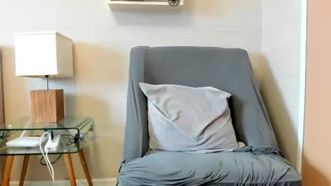 Snapshot of hottiepinay21 chatting on 12-28-24, 02:22 Jane online show from 12-28-24, 02:22