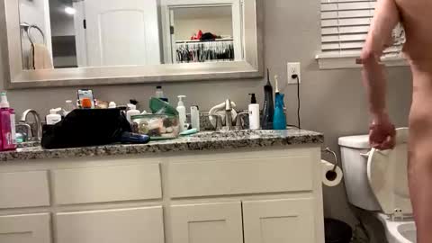 hottiewithabody101 online show from 10-31-25, 04:30