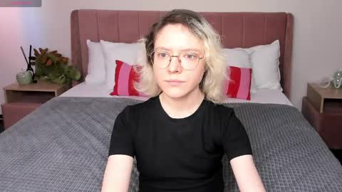 Kori online show from 04-14-26, 03:56