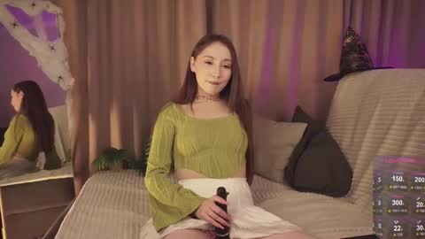 hottpeachh online show from 10-19-25, 03:56