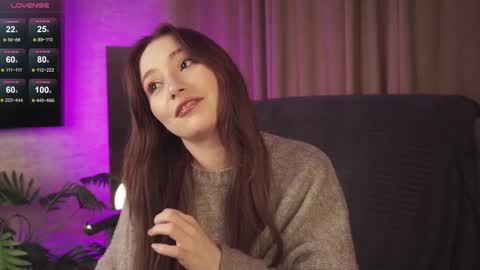 hottpeachh online show from 12-02-25, 04:35