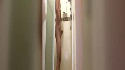 Snapshot of hottt_stuff23 chatting on 06-15-26, 11:01 Greek godess online show from 06-15-26, 11:01