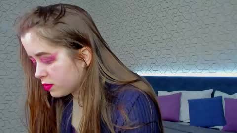 Snapshot of hotty_carmen chatting on 01-13-26, 01:33 Lexi online show from 01-13-26, 01:33