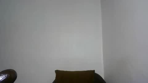 hotty_lora889 online show from 01-17-26, 09:14