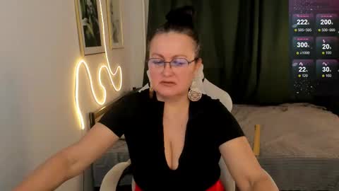 Anna online show from 02-11-26, 02:49