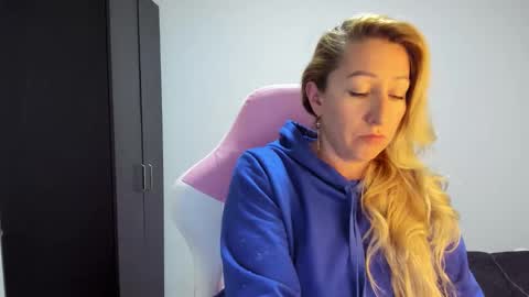 hottychrystal online show from 02-07-26, 01:53