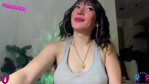 Snapshot of hottycrishinaxx chatting on 01-25-25, 04:23 crishinahotty online show from 01-25-25, 04:23