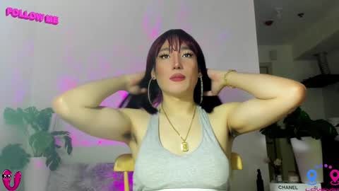 Snapshot of hottycrishinaxx chatting on 02-14-25, 03:11 crishinahotty online show from 02-14-25, 03:11