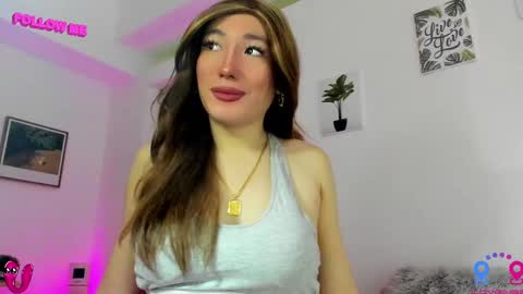 Snapshot of hottycrishinaxx chatting on 02-26-25, 02:59 crishinahotty online show from 02-26-25, 02:59