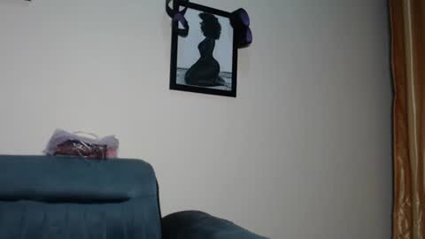 juicy online show from 07-10-26, 05:12