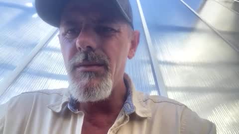 Snapshot of hottymemo69 chatting on 09-30-25, 04:34 hottymemo69 online show from 09-30-25, 04:34