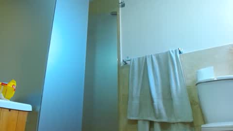 Mary online show from 01-21-25, 03:10