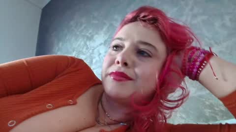 Snapshot of hotvany chatting on 01-21-25, 02:15 Goddess of Luv online show from 01-21-25, 02:15