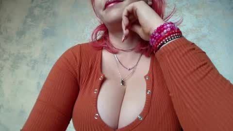 Snapshot of hotvany chatting on 03-12-25, 01:40 Goddess of Luv online show from 03-12-25, 01:40