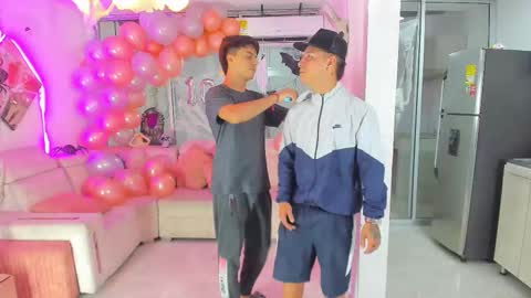 Snapshot of houseofwarrios chatting on 10-29-25, 05:10 we are Harry Jersi pablo and our mod talco online show from 10-29-25, 05:10