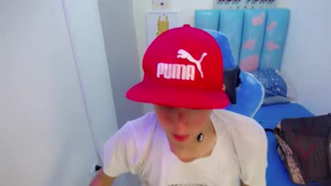 Snapshot of houston_bby_ chatting on 03-01-26, 08:11 HOUSTON online show from 03-01-26, 08:11