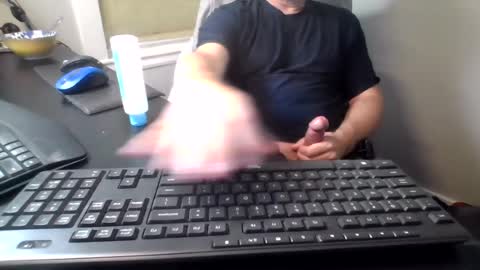 Snapshot of hoverday chatting on 07-23-26, 01:58 hoverday online show from 07-23-26, 01:58
