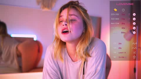 Snapshot of howimeturmum chatting on 01-31-25, 06:57 ash. see u on sunday online show from 01-31-25, 06:57