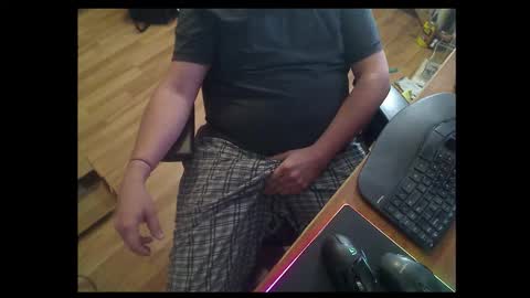 hrnyinutah online show from 11-17-25, 03:18