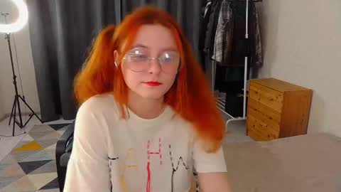 Snapshot of hua_lian chatting on 01-18-25, 09:02 Alice online show from 01-18-25, 09:02