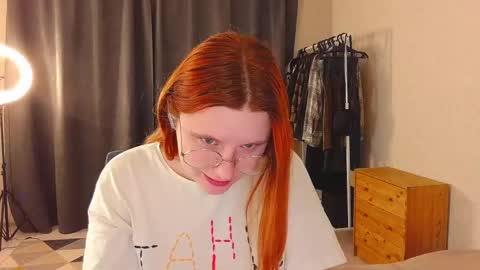 Snapshot of hua_lian chatting on 01-29-25, 01:07 Alice online show from 01-29-25, 01:07