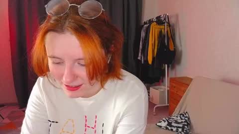 Snapshot of hua_lian chatting on 02-23-25, 06:45 Alice online show from 02-23-25, 06:45