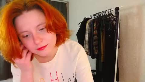 Snapshot of hua_lian chatting on 03-08-25, 02:12 Alice online show from 03-08-25, 02:12