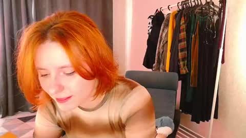 Snapshot of hua_lian chatting on 03-12-25, 05:57 Alice online show from 03-12-25, 05:57