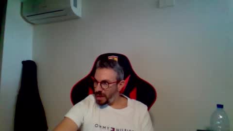 Snapshot of huge__cumshot chatting on 10-20-25, 10:38 huge__cumshot online show from 10-20-25, 10:38