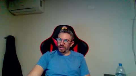 Snapshot of huge__cumshot chatting on 02-24-26, 06:06 huge__cumshot online show from 02-24-26, 06:06