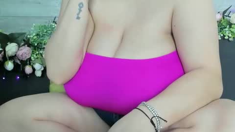 Erin online show from 02-05-26, 05:23