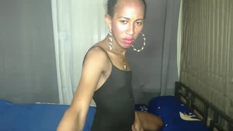 hugecock_caramel online show from 03-10-26, 07:13