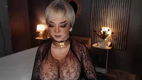 Christine online show from 12-05-25, 08:23