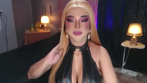 Christine online show from 03-18-26, 09:23